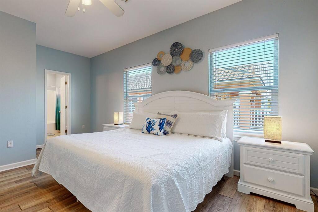 Eye-Catching Property W/ Picturesque Coastal Views Gulf Shores Zewnętrze zdjęcie