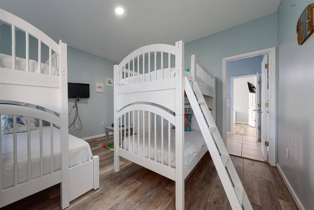 Eye-Catching Property W/ Picturesque Coastal Views Gulf Shores Zewnętrze zdjęcie