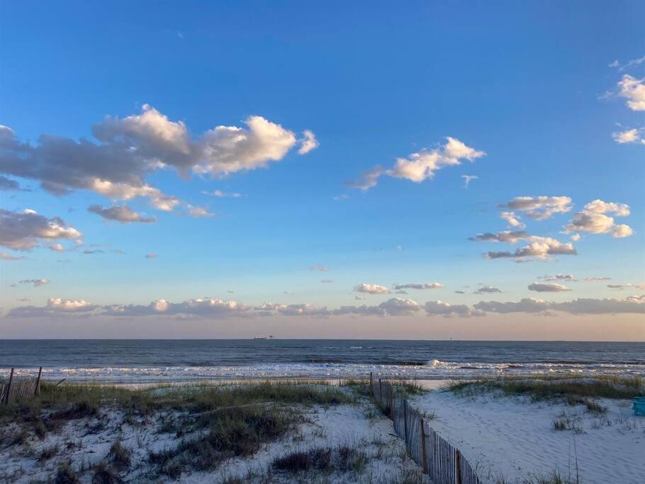 Eye-Catching Property W/ Picturesque Coastal Views Gulf Shores Zewnętrze zdjęcie